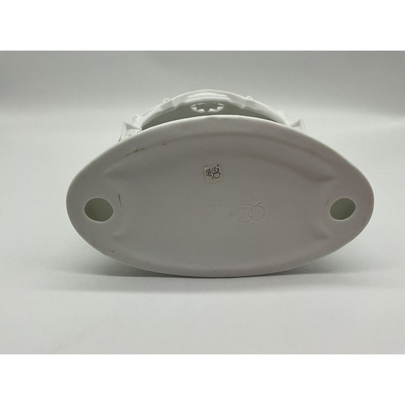 Dept 56 White Silhoutte Lighted Nativity In original Sleeve with Lightcord Bulb - Picture 11 of 15